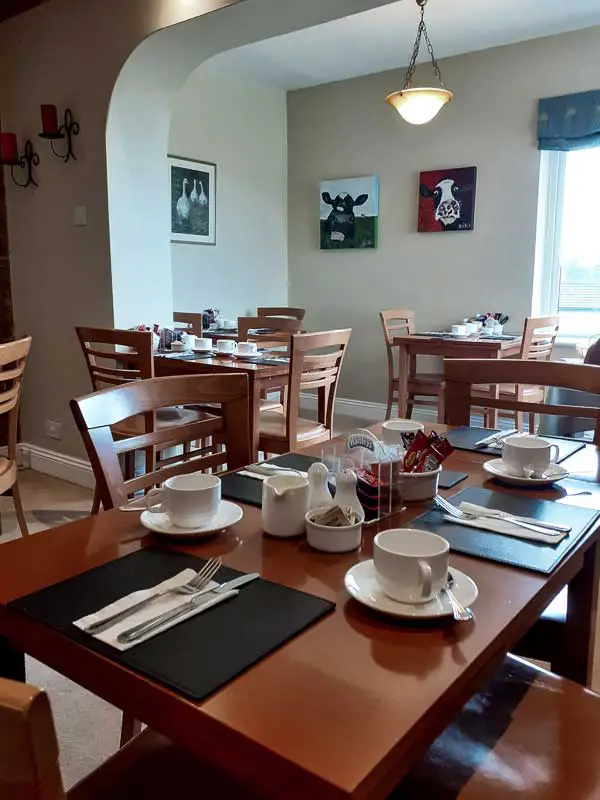 Beach Haven House Breakfast Area, BnB in Tramore