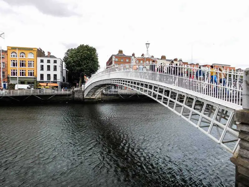 Ha'Penny Bridge, Dublin