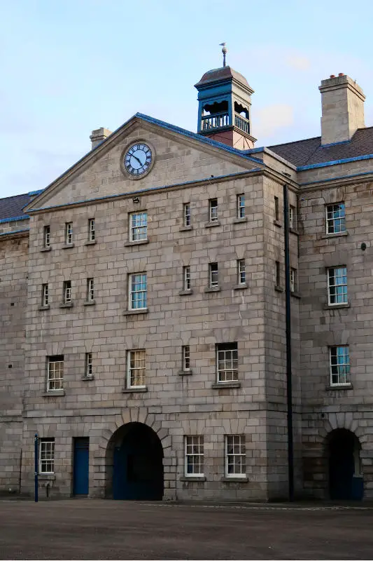 Museum of Decorative Arts, Art Museum in Dublin