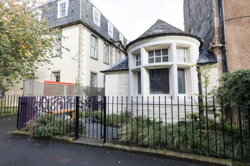 A 19th Century School Master’s House in Edinburgh’s West End